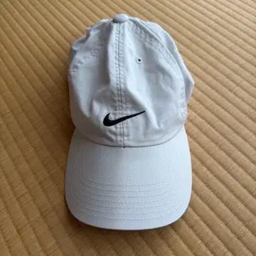 NIKE 타이거 우즈 캡 화이트