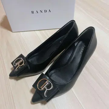 RANDA 블랙 비쥬리본 펌프스