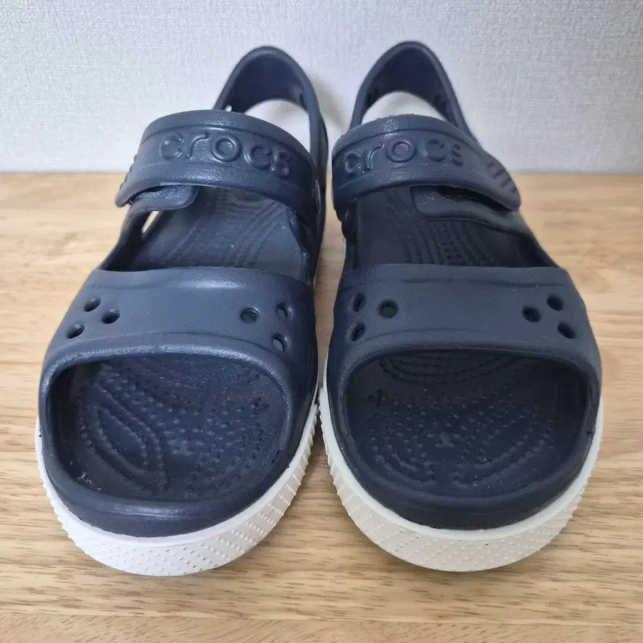 새상품 180 c12 크록스 샌들 슈즈-793