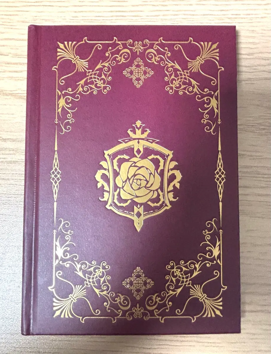 악역의 엔딩은 죽음 뿐 2권 한정판 부록-양장 다이어리 판매합니다