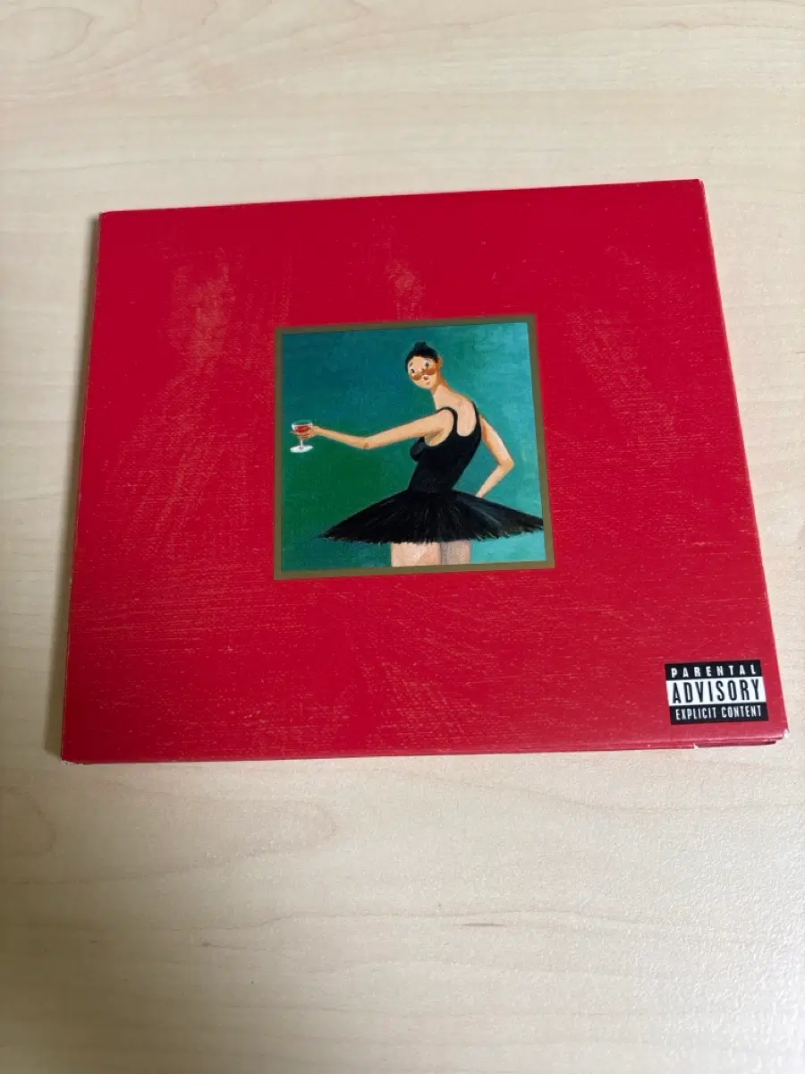 칸예웨스트  MBDTF cd