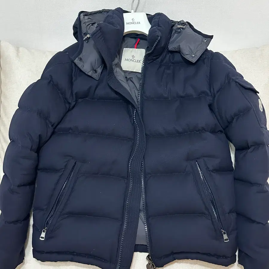Moncler Montgenevre 다운 패딩