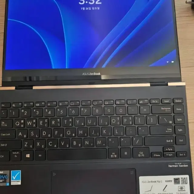 아수스젠북 플립 360도 i7 램16기가 용량 1테라 급처날림