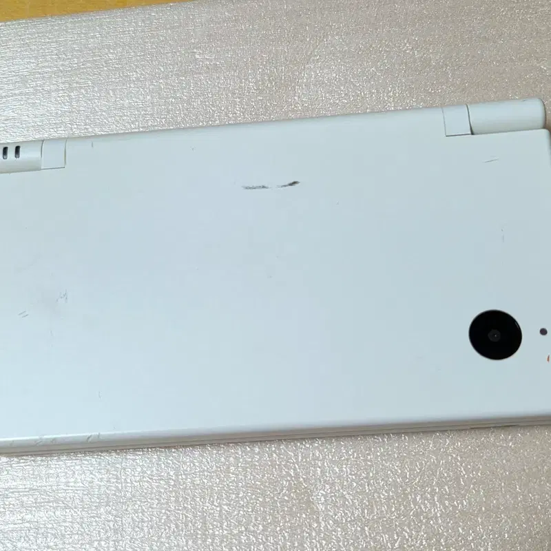 준미품급 닌텐도 dsi 화이트 내구성갑 제품 dslite 게임보이x