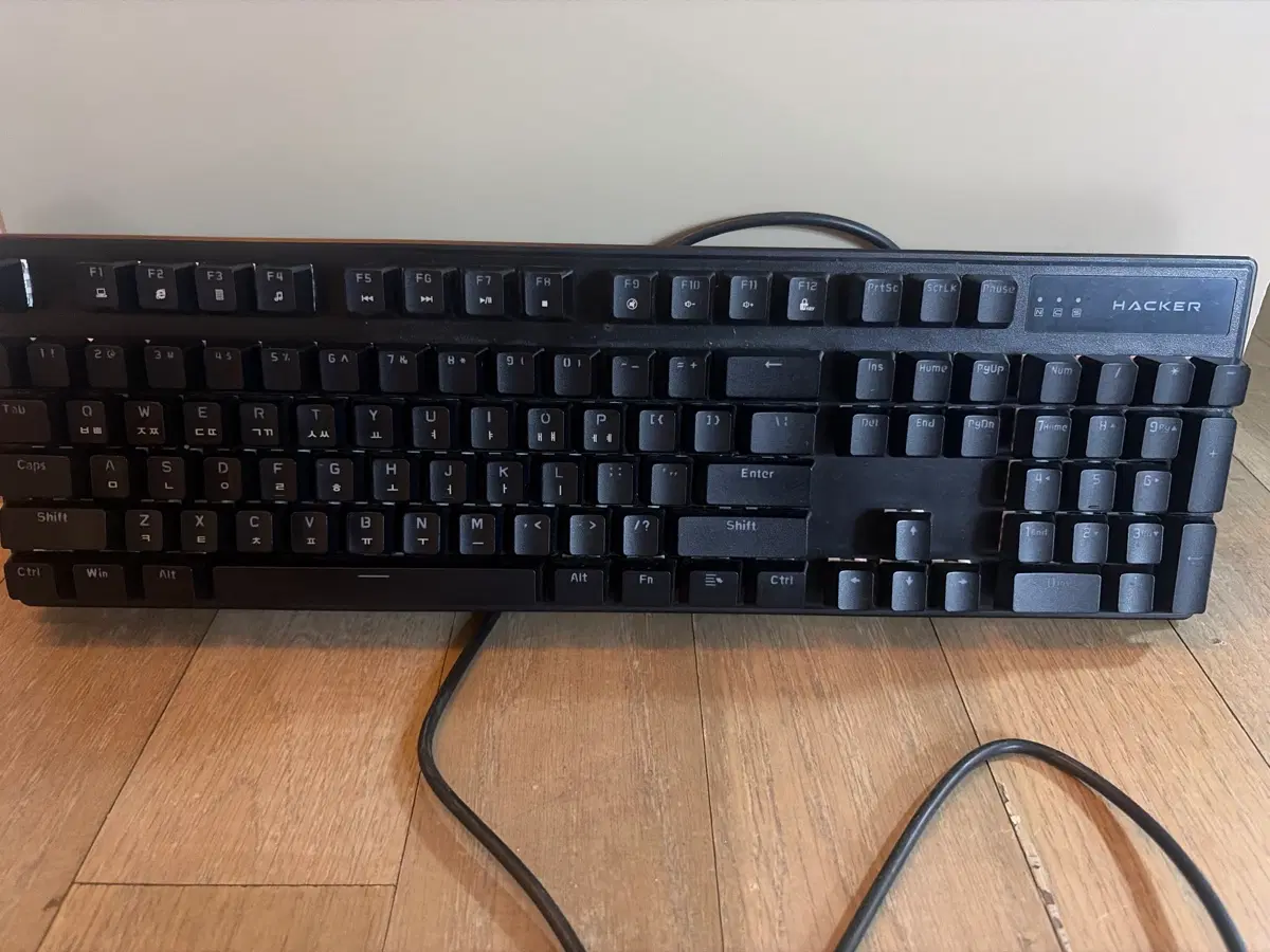 앱코 HACKER K560K 기계식 적축 유선 키보드 판매