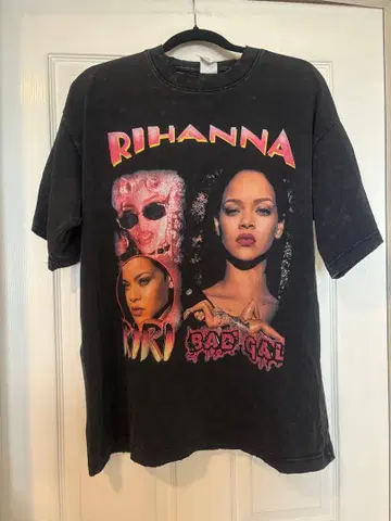 리한나 RIHANNA 그래픽 T셔츠 블랙 L 사이즈