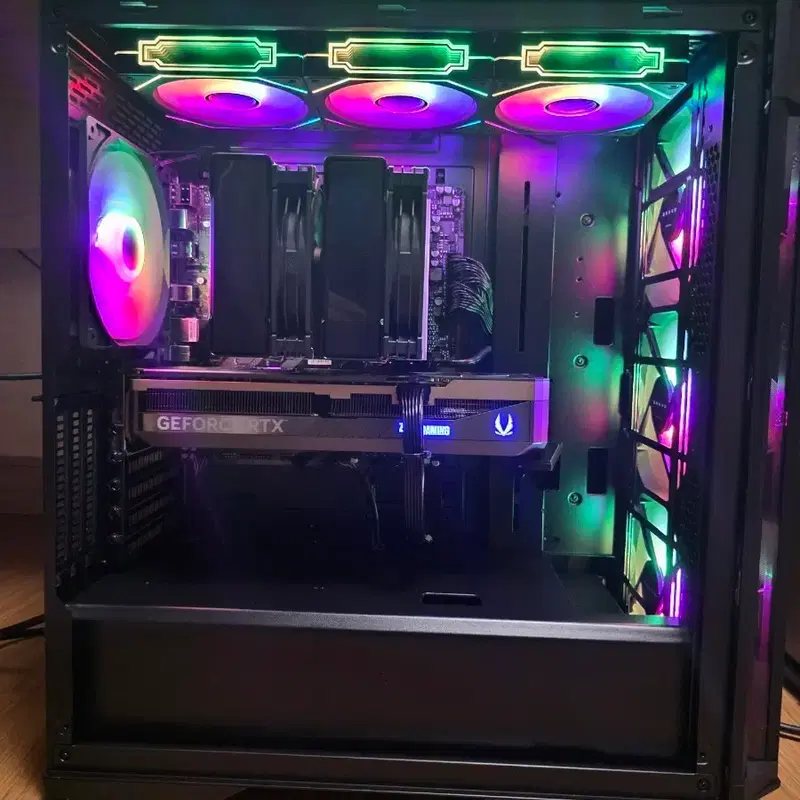 AMD 라이젠 9800x3d, zotac rtx5080 등 컴퓨터 본체 판매