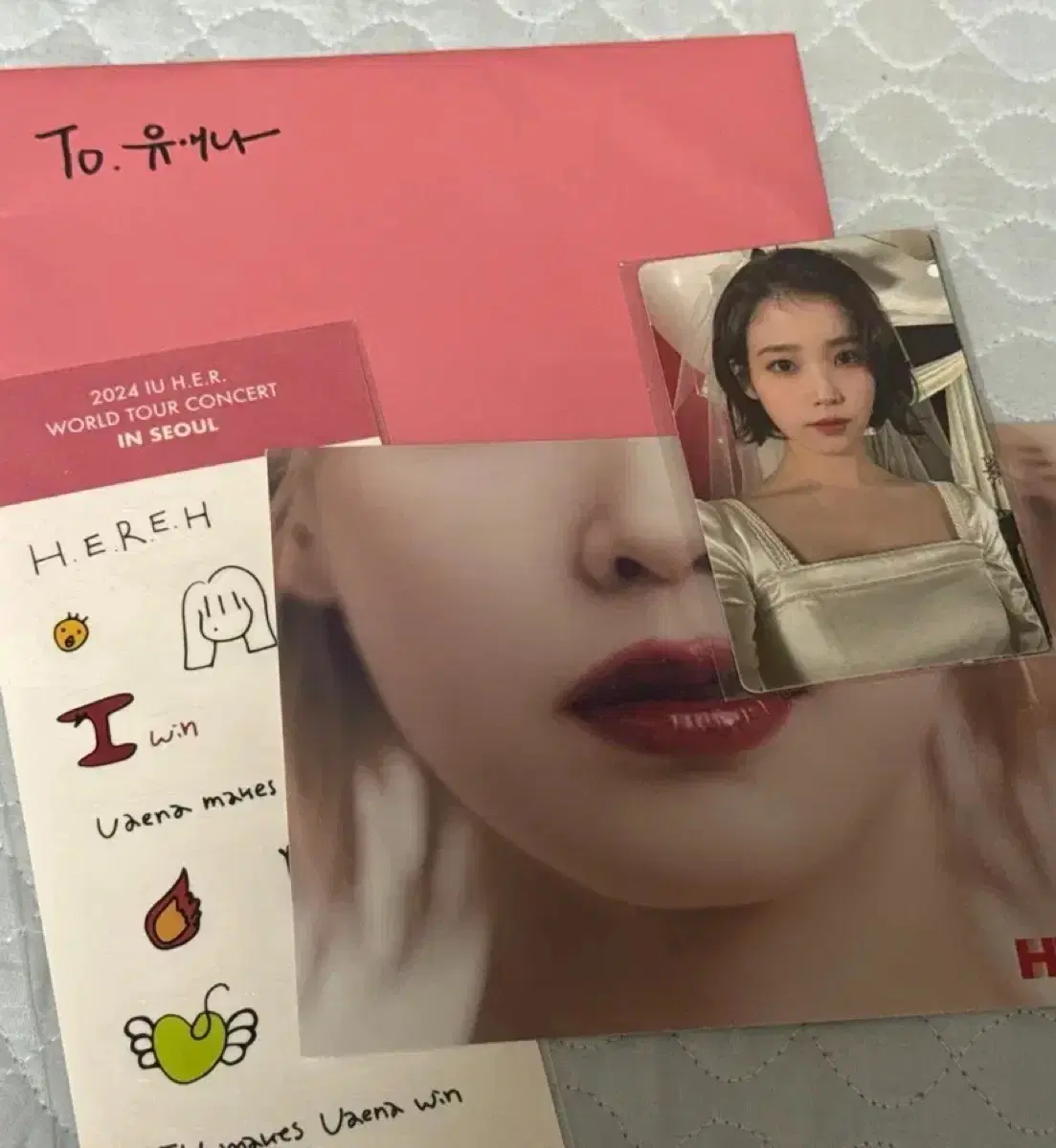 아이유 콘서트 H.E.R. 2024 월드 투어 인 서울 기프트 포토카드 포카