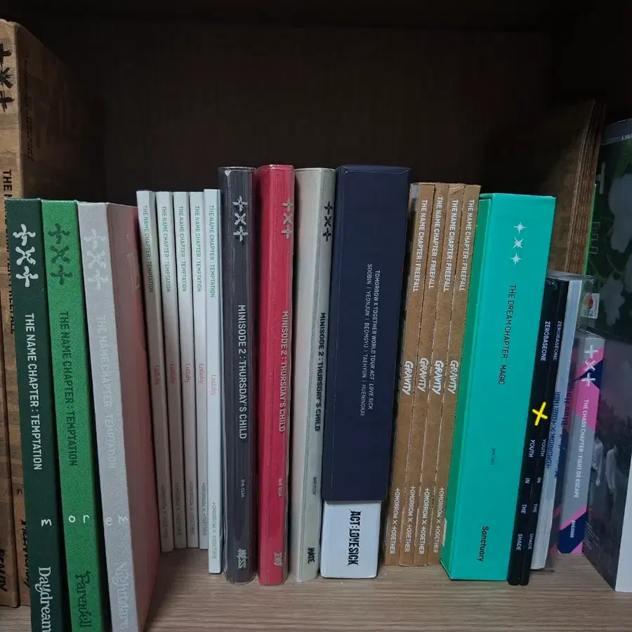 투모로우바이투게더 앨범