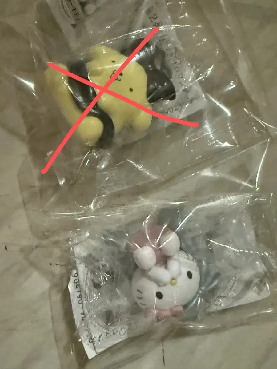 산리오 발레리본 피규어 가챠 헬로키티 폼폼푸린