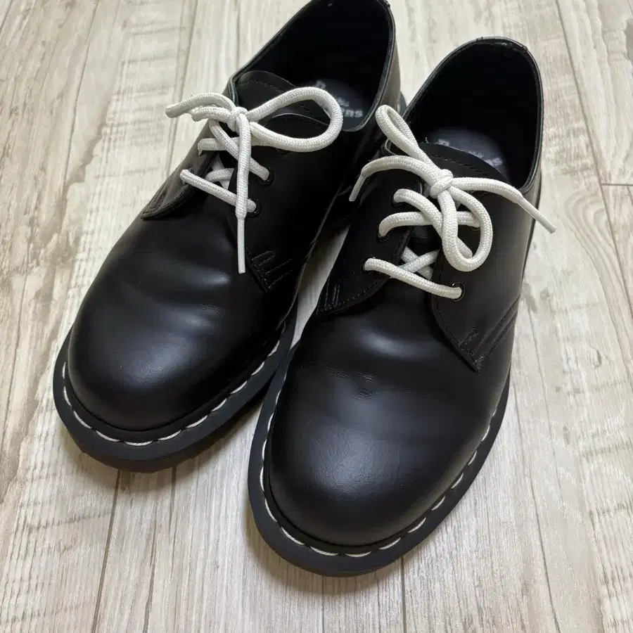 닥터마틴 1461 ws 블랙 230