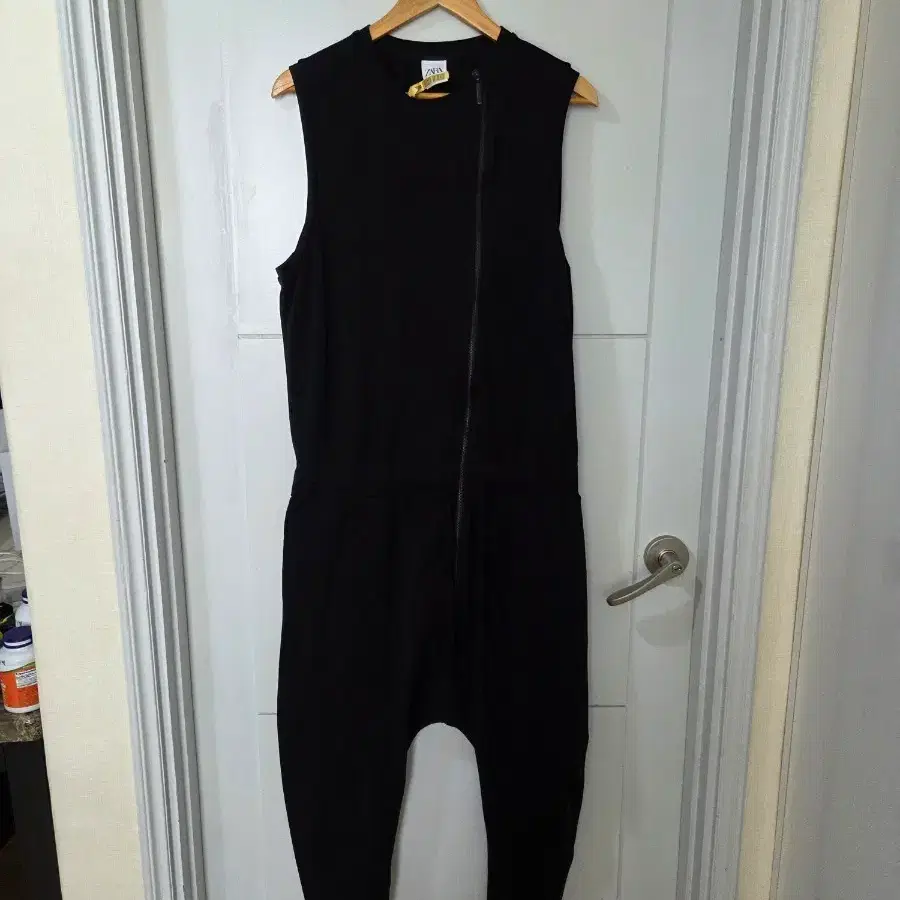 ZARA MAN 블랙 민소매 점프수트 XL 우주매물