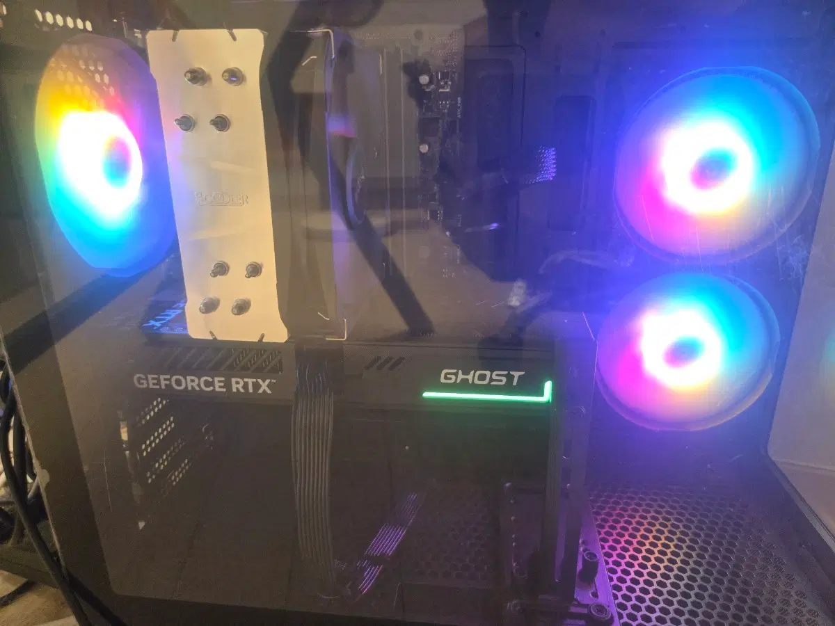 i5 14400f rtx5060 컴퓨터