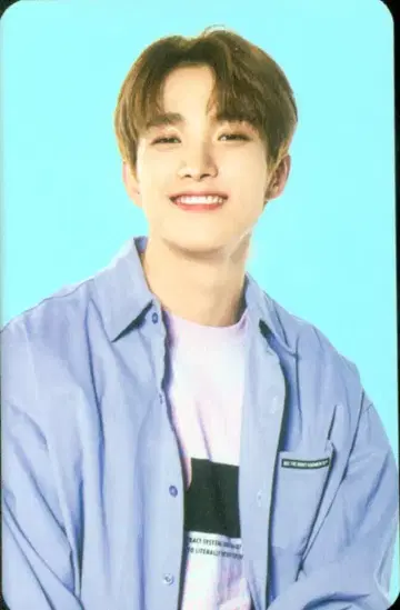 세븐틴 더샘 DK 트레이딩 카드 파란 배경