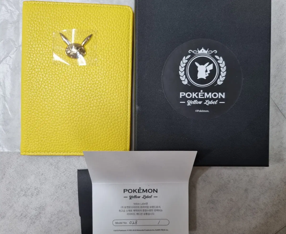 포켓몬 피카츄 옐로우라벨 여권지갑 팝니다