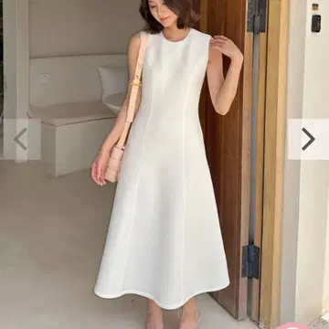 택 포함 벌스데이 바쉬 DIANA FLARE LONG DRESS 화이트