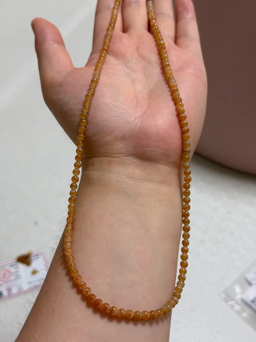 천연 빙종 투톤 황비취 4.2mm 미니 비드 롱 목걸이