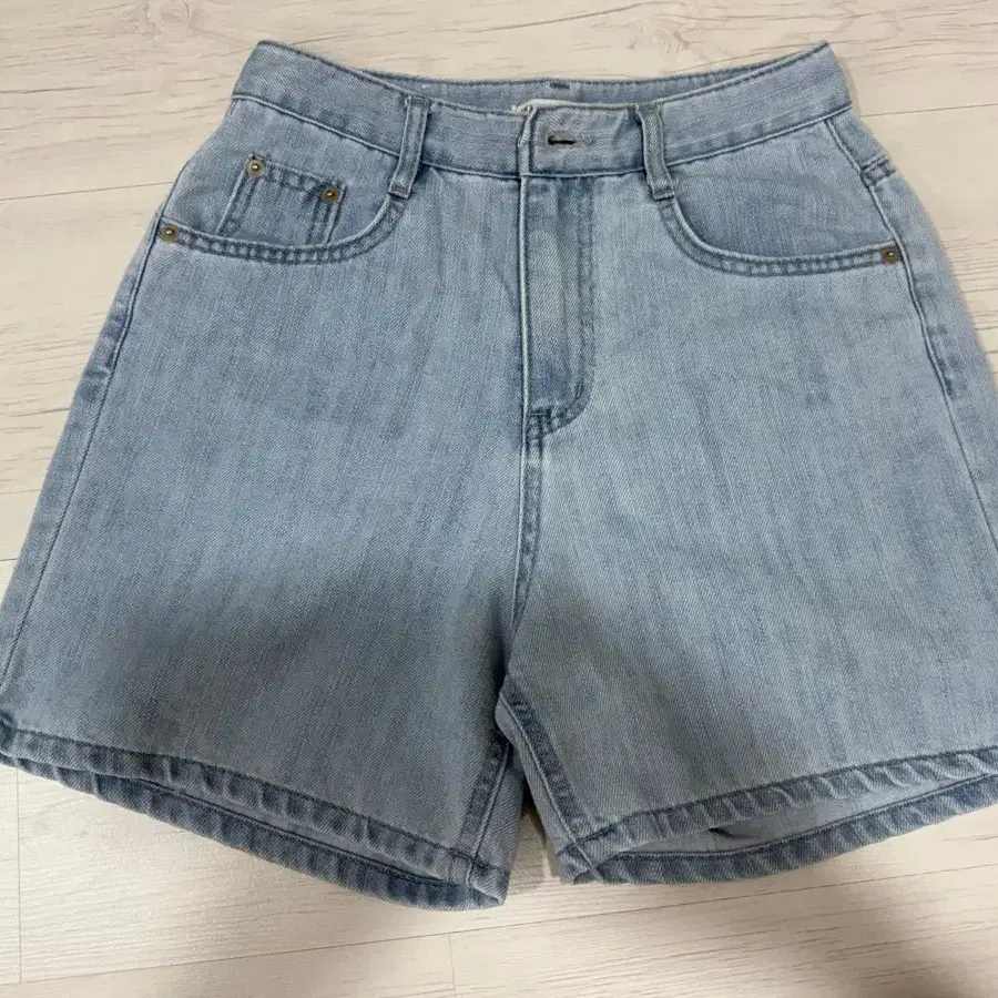 연청 데님 숏팬츠 라이크유