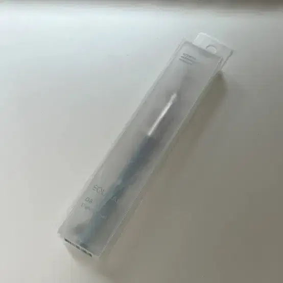 에크멀 이지 브러시 에이에이 타이트라인 아이 8호
