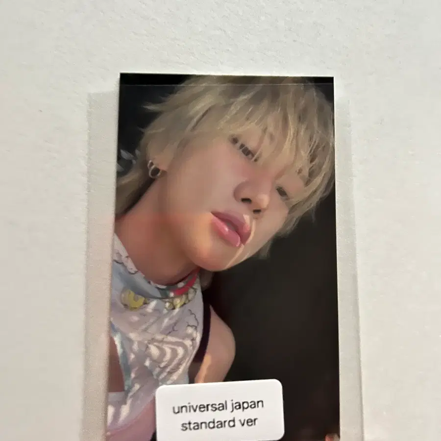 세븐틴 V8 유니버셜재팬 standard ver. 디에잇 특전 팔아요.