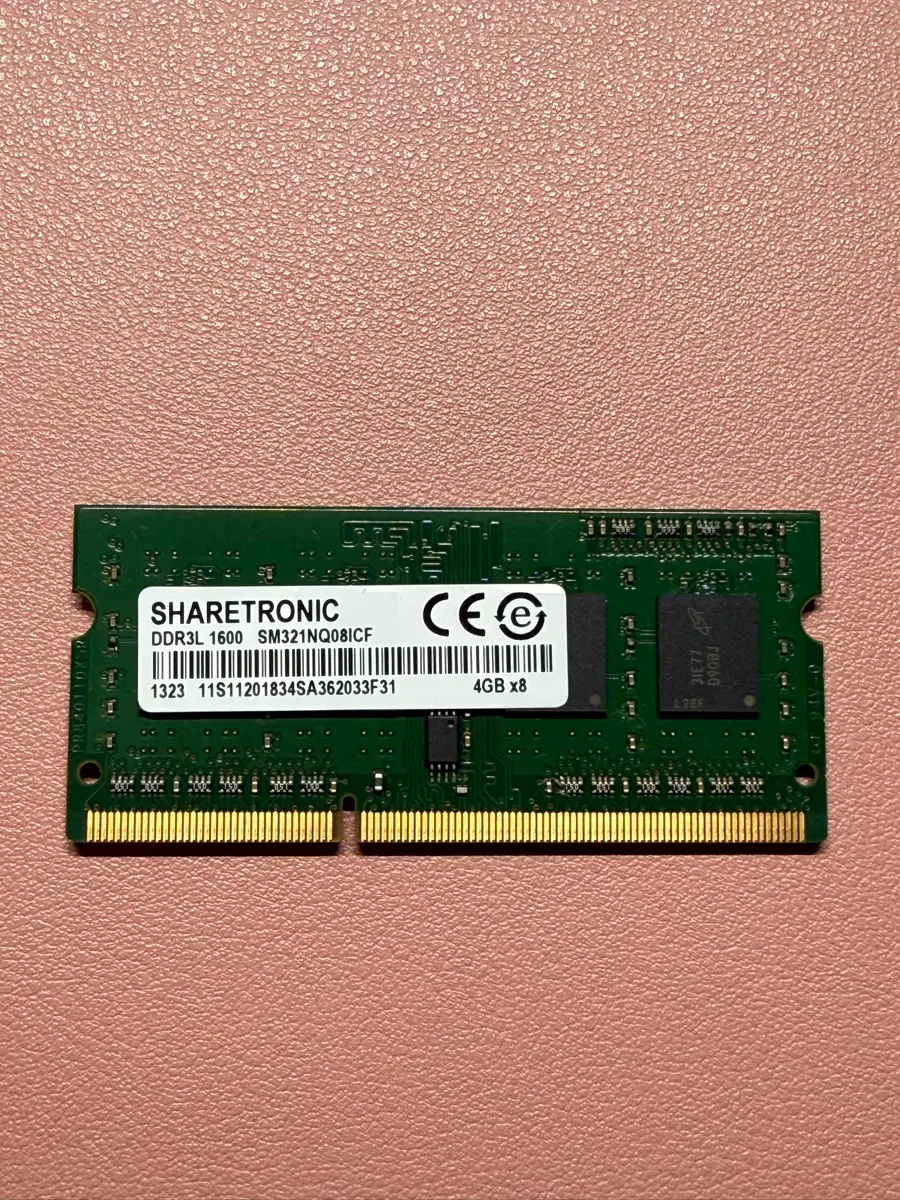 노트북용 램 4GB DDR3 (PC3-12800)