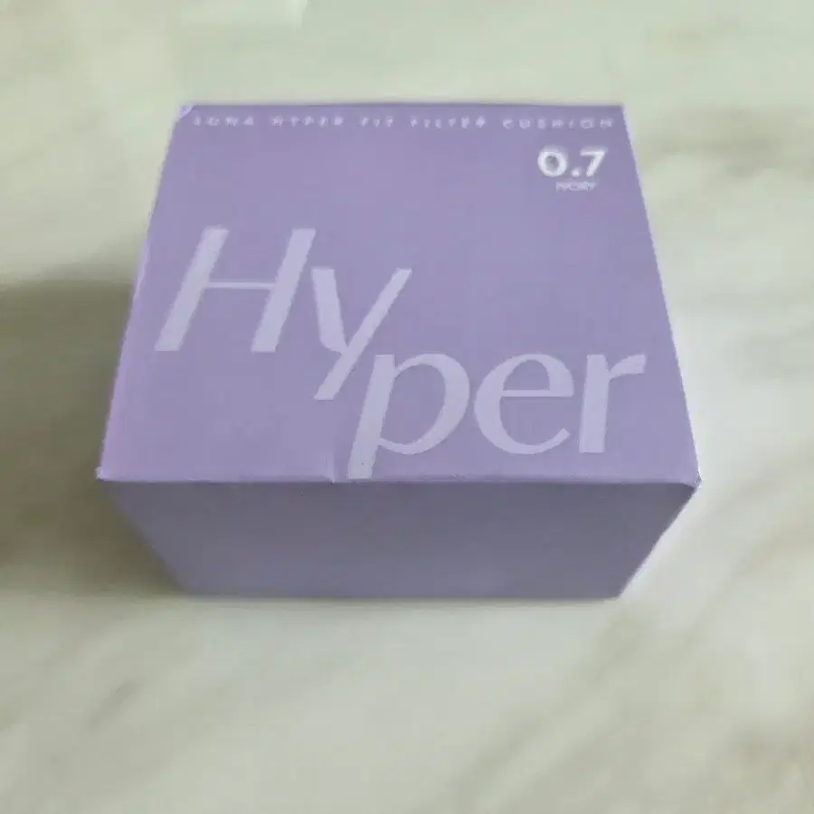루나 하이퍼 핏 필터 쿠션 0.7 아이보리