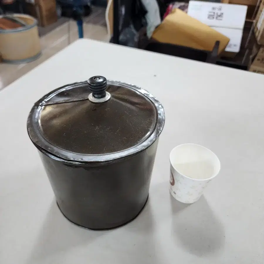 미국서온 오래된 빵틀 양철 지름16.4cm 뚜껑 제외한 높이14.5cm
