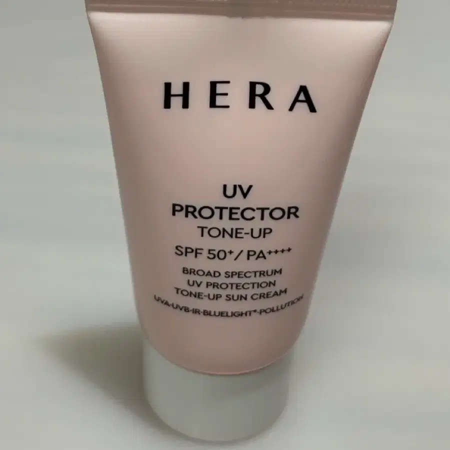 헤라 미니 UV 프로텍터 톤업 선크림