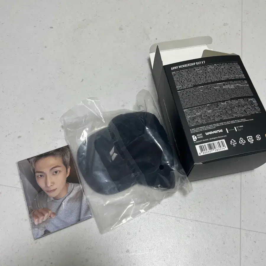 BTS merch box #2, 멤버십 모자키링 포카 세트 일괄