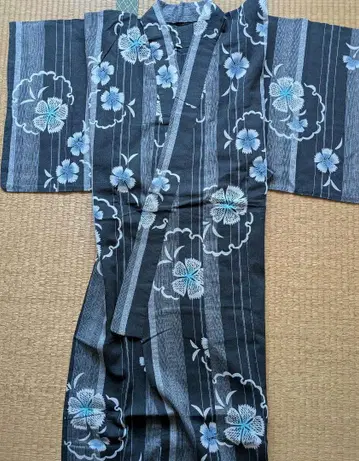 유카타 네이비 바탕 패랭이꽃 패턴 스트라이프