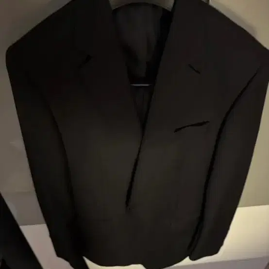 Renoma 블랙 정장