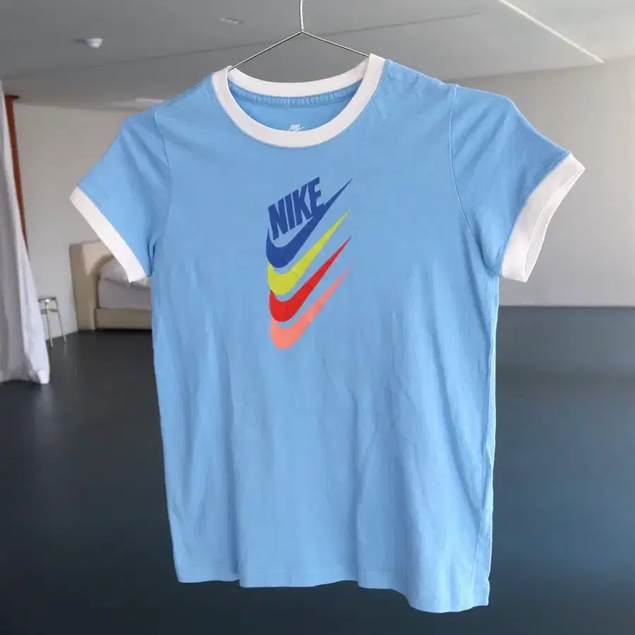 NIKE T