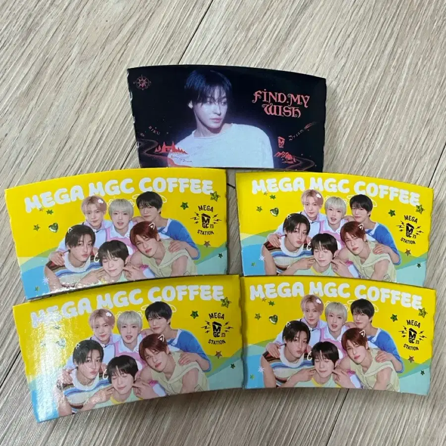 메가커피 엔시티위시 홀더 리쿠 홀더 NCT WISH RIKU MEGA COFFEE