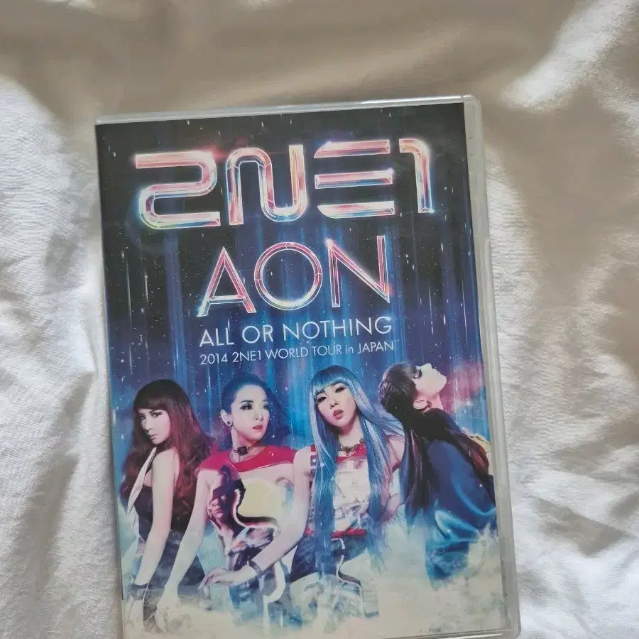 2NE1 2014 DVD in Japan 휘귀영상물