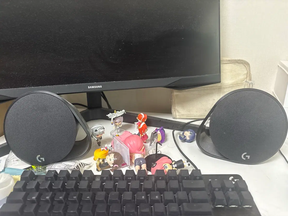 로지텍 g560팝니다