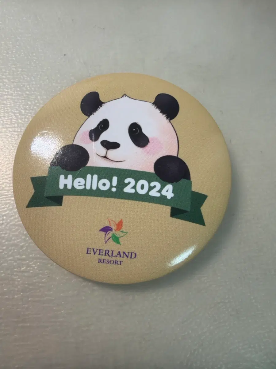 에버랜드 2024 새해 푸바오 뱃지