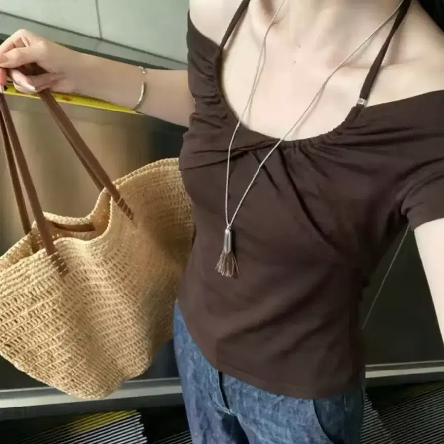 셔링 오프숄더 반팔 티셔츠 / 데일리 캐주얼 러블리 빈티지 y2k 유니크 모리걸