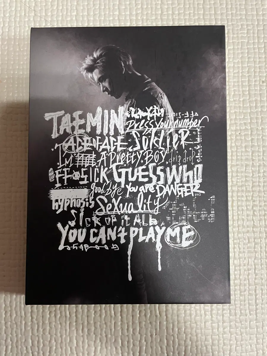 태민 OFF-SICK 엽서북