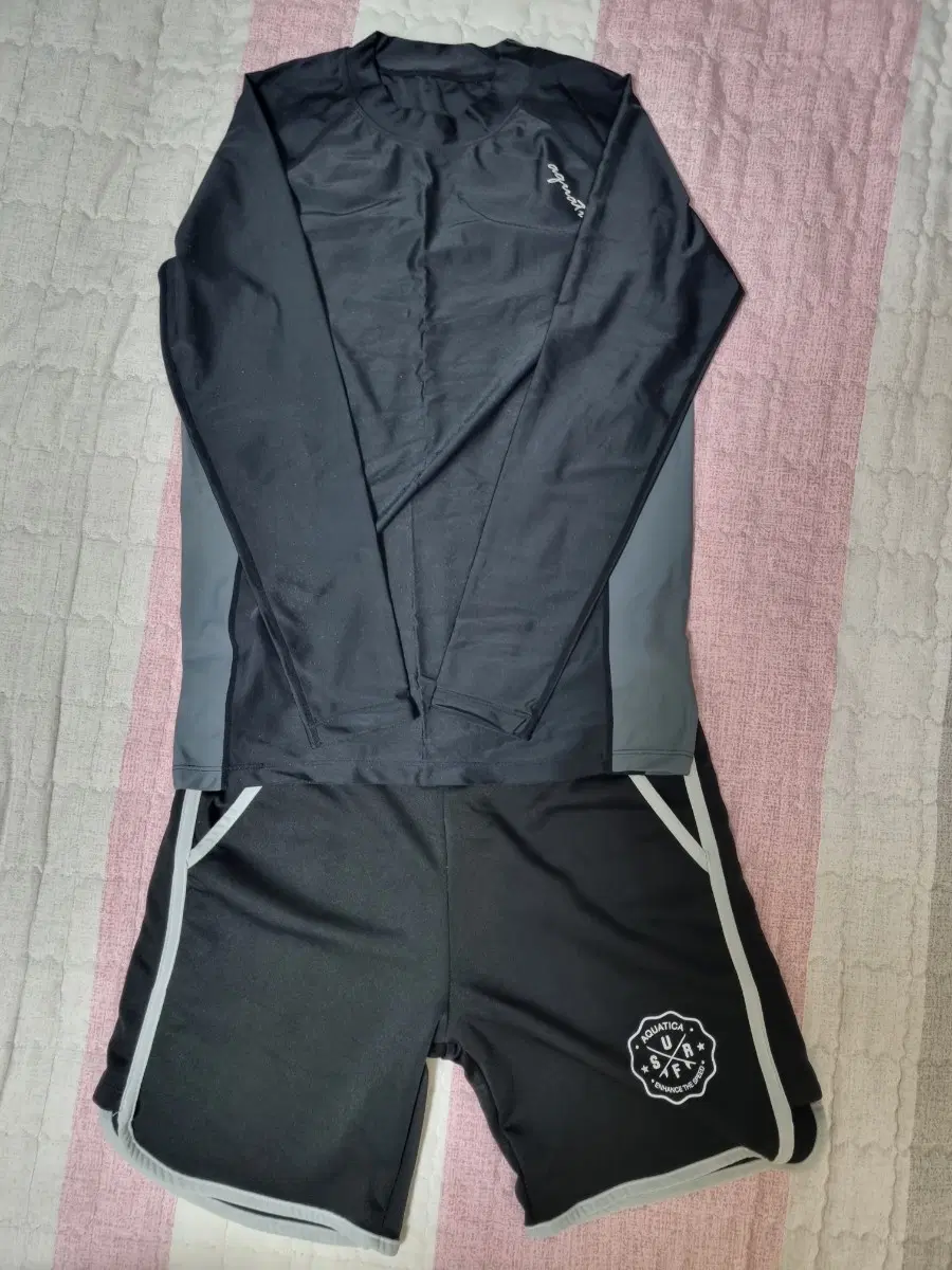 아쿠아티카 래쉬가드 세트 블랙 95 L