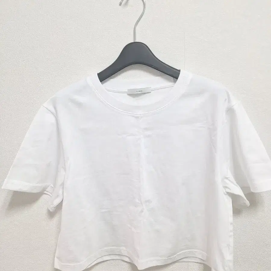 새상품 러브미우 티셔츠