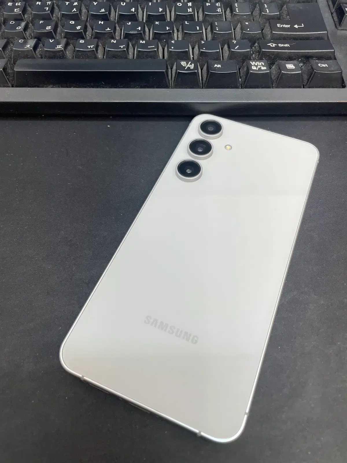 갤럭시S24FE 그레이 256GB 무잔상 상태좋은 중고47만6천팝니다