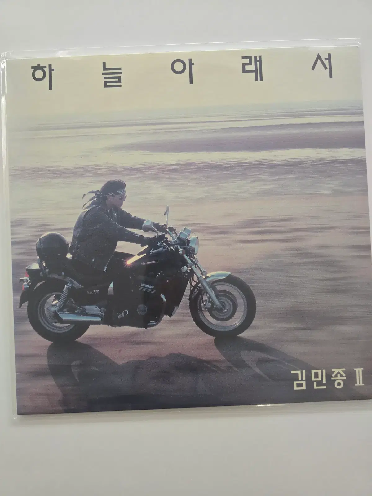 김민종 2집 lp / 하늘아래서 / 가사집 있음 /MINT