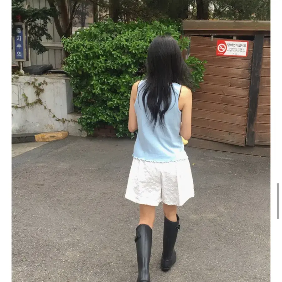 데일리쥬 펀칭 아일렛 러플 컷팅 나시 (자체제작)
