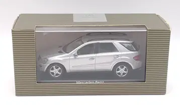 Paul'sModelArt 1/43MINICHAMPS Mercedes-Benz M-Klasse(Silver)