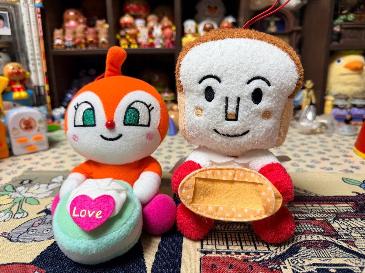 호빵맨 식빵맨 짤랑이 인형