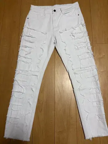 화이트 데미지 데님 팬츠 Swag