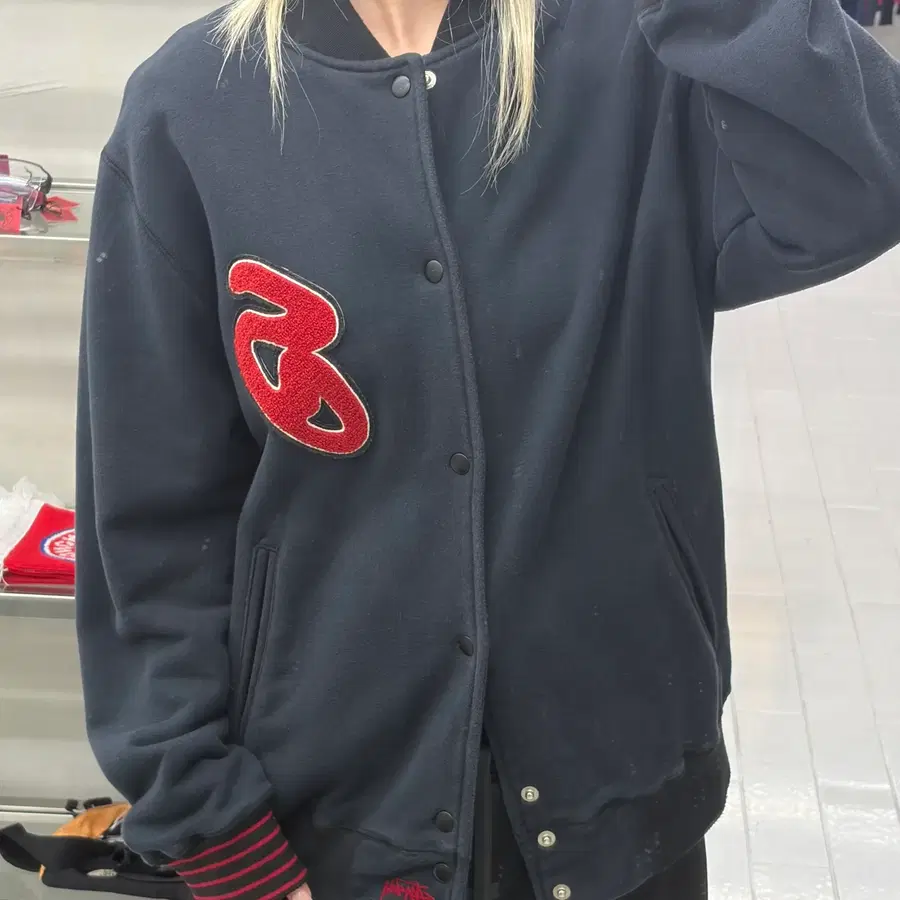 (M) 스투시 00s 올드스쿨 어센틱 S 컬리 로고 바시티 자켓