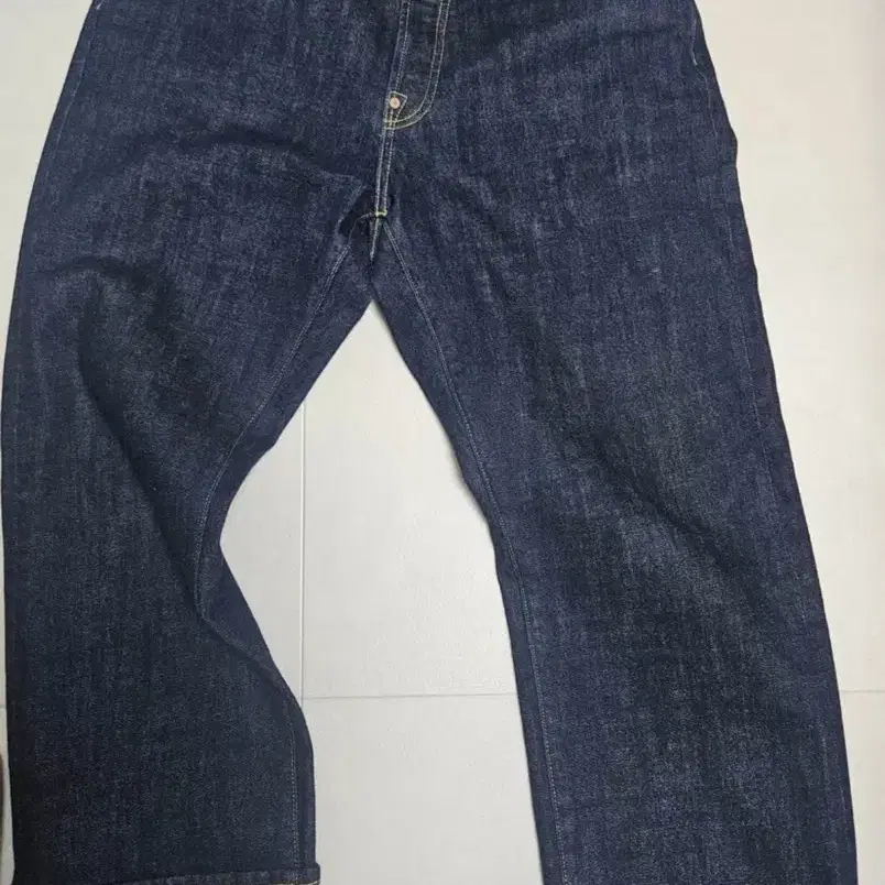 아웃스탠딩/30S CINCH BACK SELVEDGE WIDE PANTS