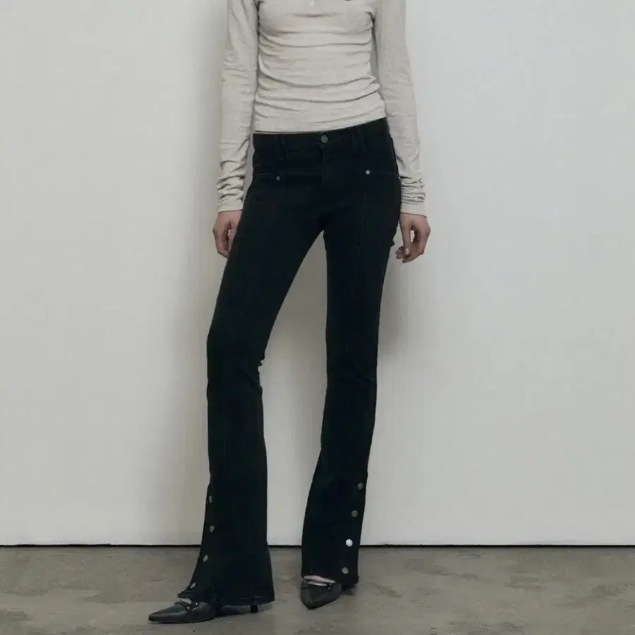 보헤미안서울 BUTTON FLY BOOTS CUT DENIM PANTS