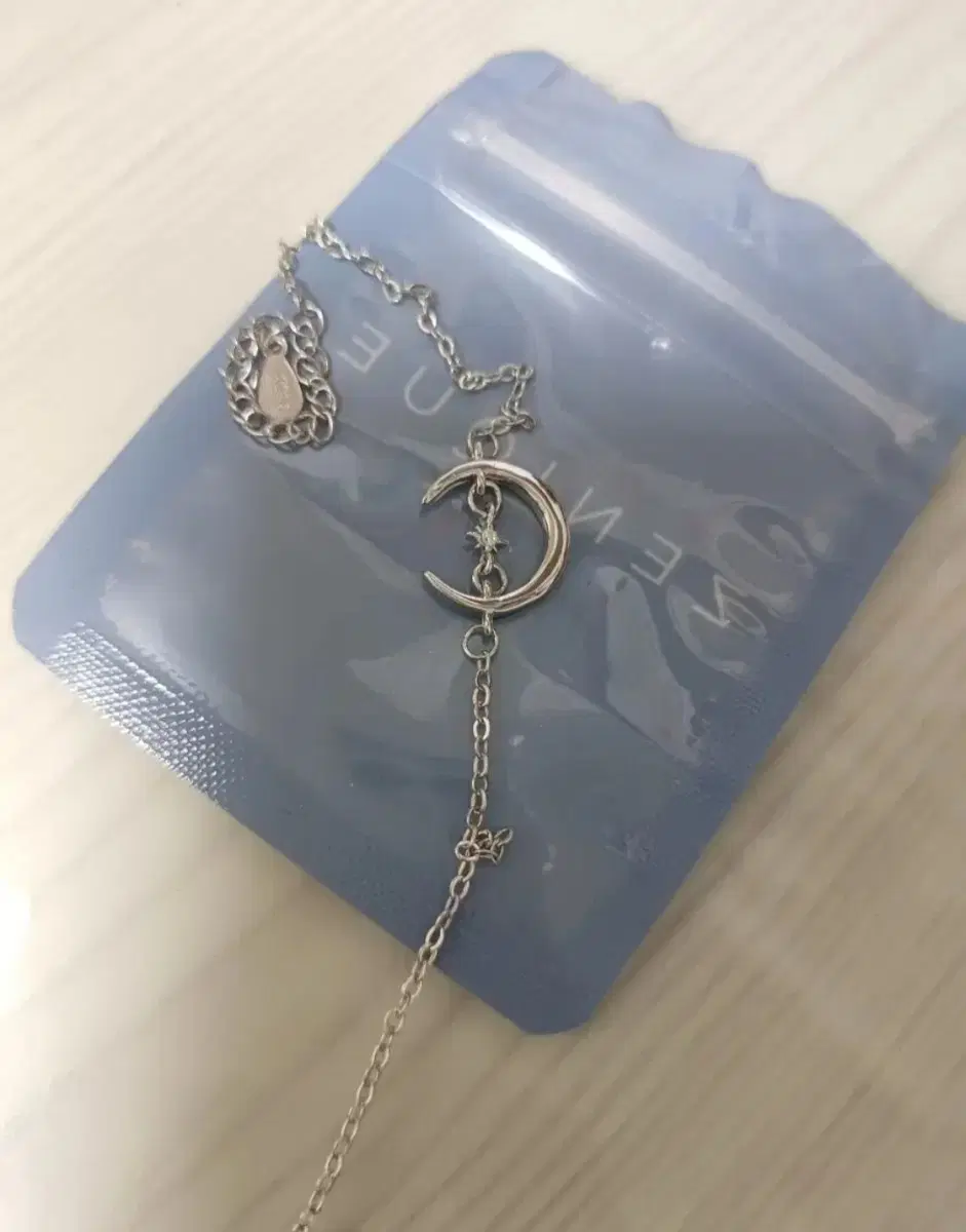 제니크 팔찌
